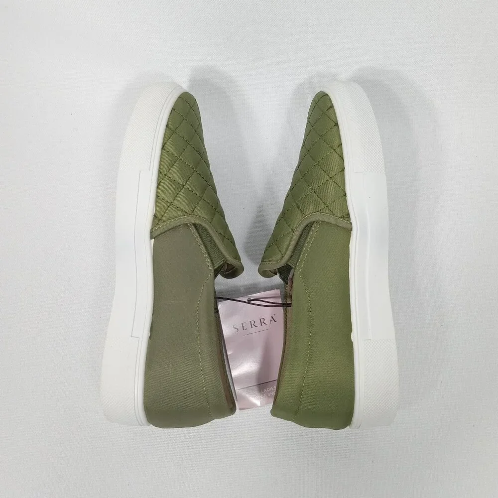SERRA Women's Quilted Memory Foam Green Slip On Loafer Size 7 *NWT